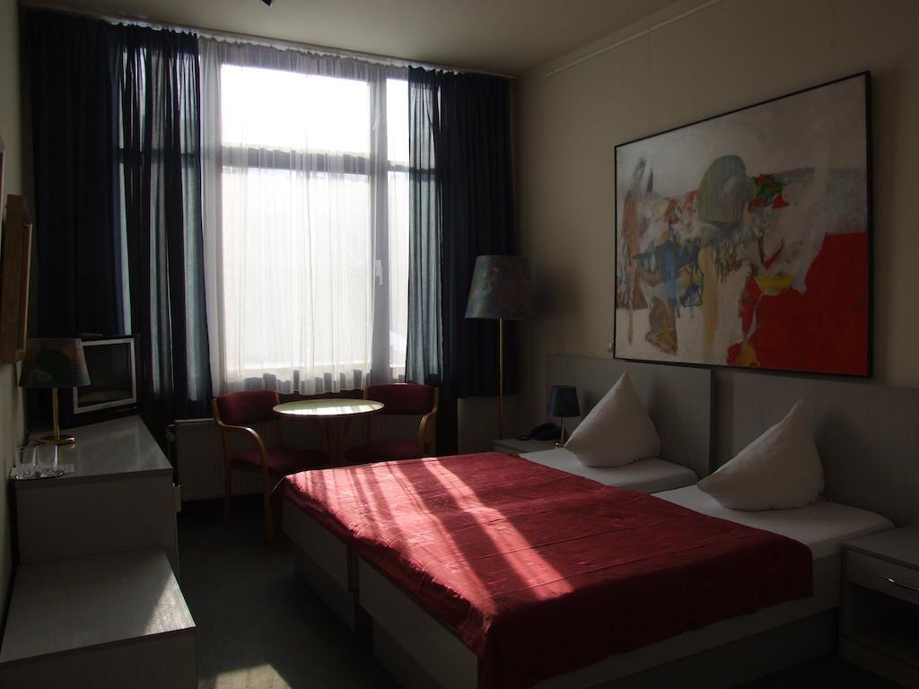 Berlin Art Hotel Γκιουμρί Δωμάτιο φωτογραφία
